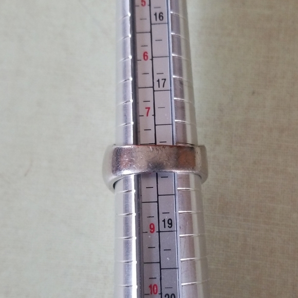 Vintage 1970s Mixed Metal Silver and Gold Two Tone Metal Ring Size 7 3/4 - Picture 9 of 12